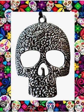 Ornate Silvertone Sugar Skull Dia de los Muertos Calavera Day of Dead appx 5”x6”